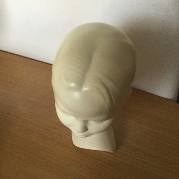 Two vintage Valerie bust sculptures woman & man head signed excellent condition - Picture 7 of 10